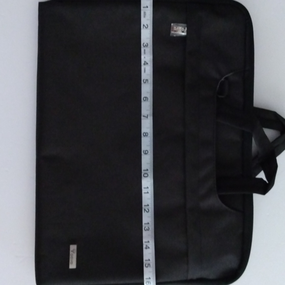 Voova Computer with Shoulder Strap NWT - Picture 7 of 8